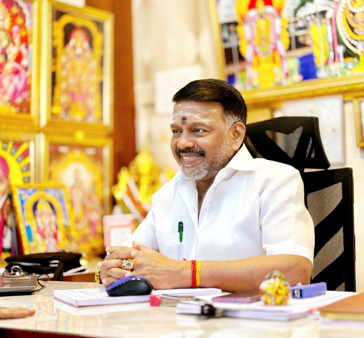 Founder Image 003